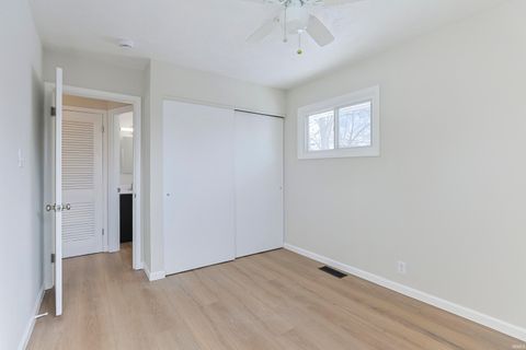 Tiny photo for 1132 Manchester Drive, South Bend, IN 46615 (MLS # 202604439)