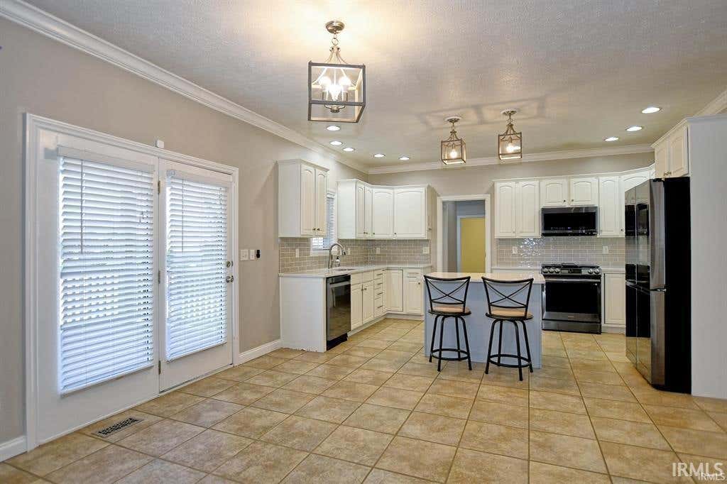 Photo of 4422 Wynbrooke Drive, Newburgh, IN 47630 (MLS # 202621489)