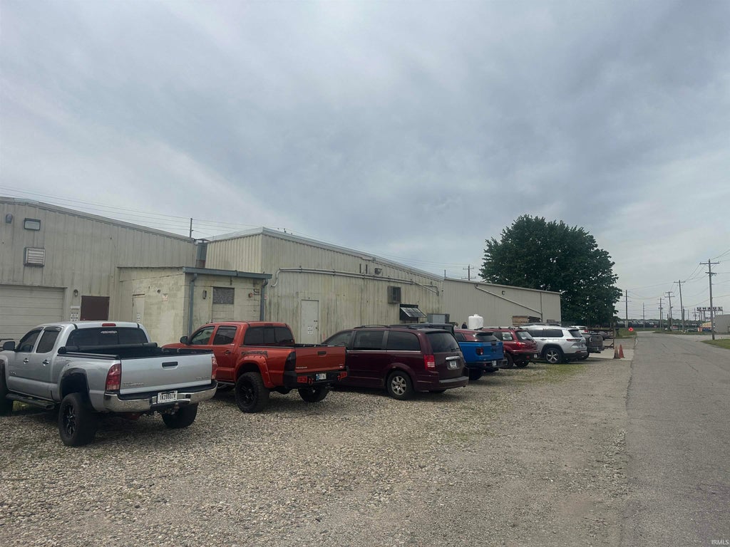 Photo of 28867 Old Us 33 Road, Elkhart, IN 46516 (MLS # 202627058)