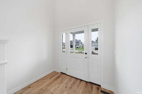 Tiny photo for 13332 Halen Hill Court, Fort Wayne, IN 46818 (MLS # 202633030)