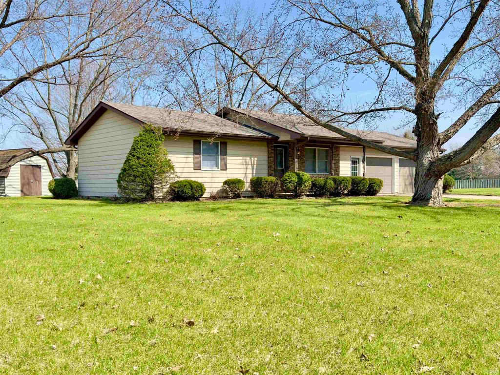 Photo of 18373 Northrop Drive, Goshen, IN 46526 (MLS # 202609563)