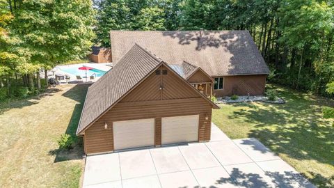 Tiny photo for 36 TIMBERLY Drive, Greentown, IN 46936 (MLS # 202538386)
