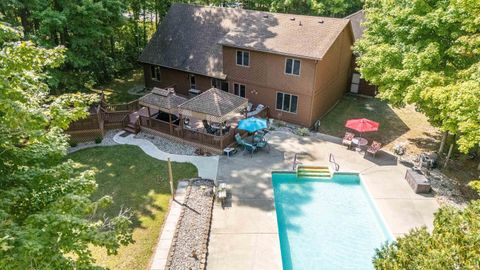 Tiny photo for 36 TIMBERLY Drive, Greentown, IN 46936 (MLS # 202538386)