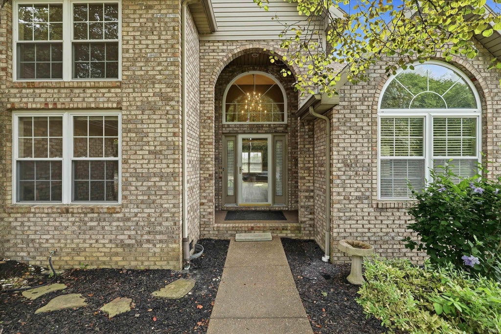 Photo of 8721 Clear Creek Drive, Evansville, IN 47711 (MLS # 202630038)