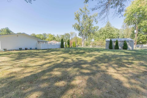 Tiny photo for 1324 Rosemarie Avenue, Evansville, IN 47715 (MLS # 202642101)