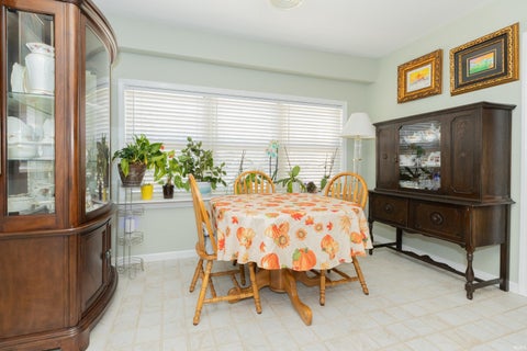 Tiny photo for 1324 Rosemarie Avenue, Evansville, IN 47715 (MLS # 202642101)