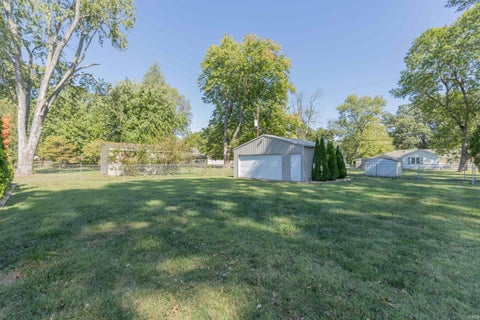 Tiny photo for 1324 Rosemarie Avenue, Evansville, IN 47715 (MLS # 202642101)
