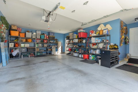 Tiny photo for 1324 Rosemarie Avenue, Evansville, IN 47715 (MLS # 202642101)