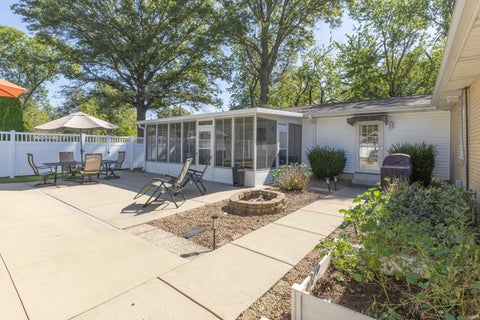 Tiny photo for 1324 Rosemarie Avenue, Evansville, IN 47715 (MLS # 202642101)