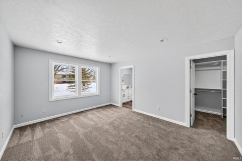 Tiny photo for 11102 N Dogleg Dr E Dr, Syracuse, IN 46567 (MLS # 202604148)