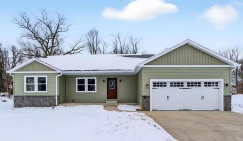 Tiny photo for 11102 N Dogleg Dr E Dr, Syracuse, IN 46567 (MLS # 202604148)