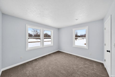 Tiny photo for 11102 N Dogleg Dr E Dr, Syracuse, IN 46567 (MLS # 202604148)