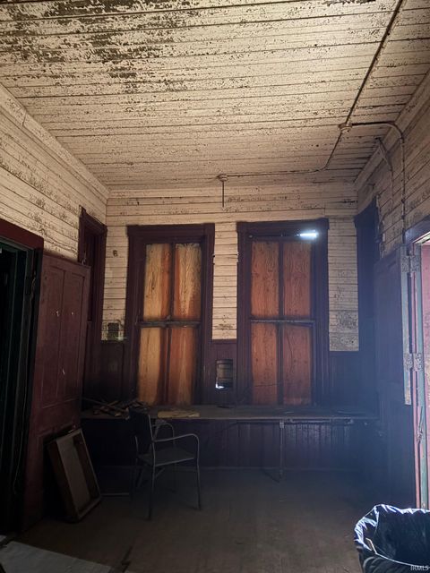 Tiny photo for 103 W Rochester Street, Akron, IN 46910 (MLS # 202615356)
