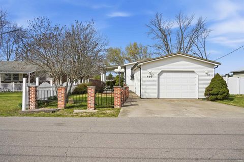 Tiny photo for 720 E Christian Street, Princeton, IN 47670 (MLS # 202612611)