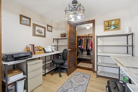 Tiny photo for 720 E Christian Street, Princeton, IN 47670 (MLS # 202612611)