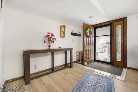 Tiny photo for 720 E Christian Street, Princeton, IN 47670 (MLS # 202612611)