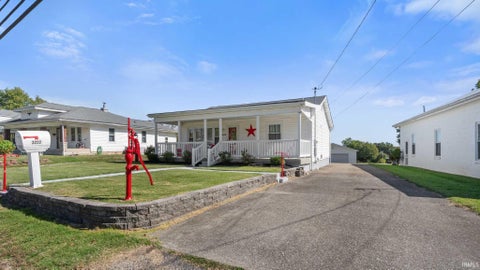 Photo of 3222 Washington Avenue, Bedford, IN 47421 (MLS # 202642285)