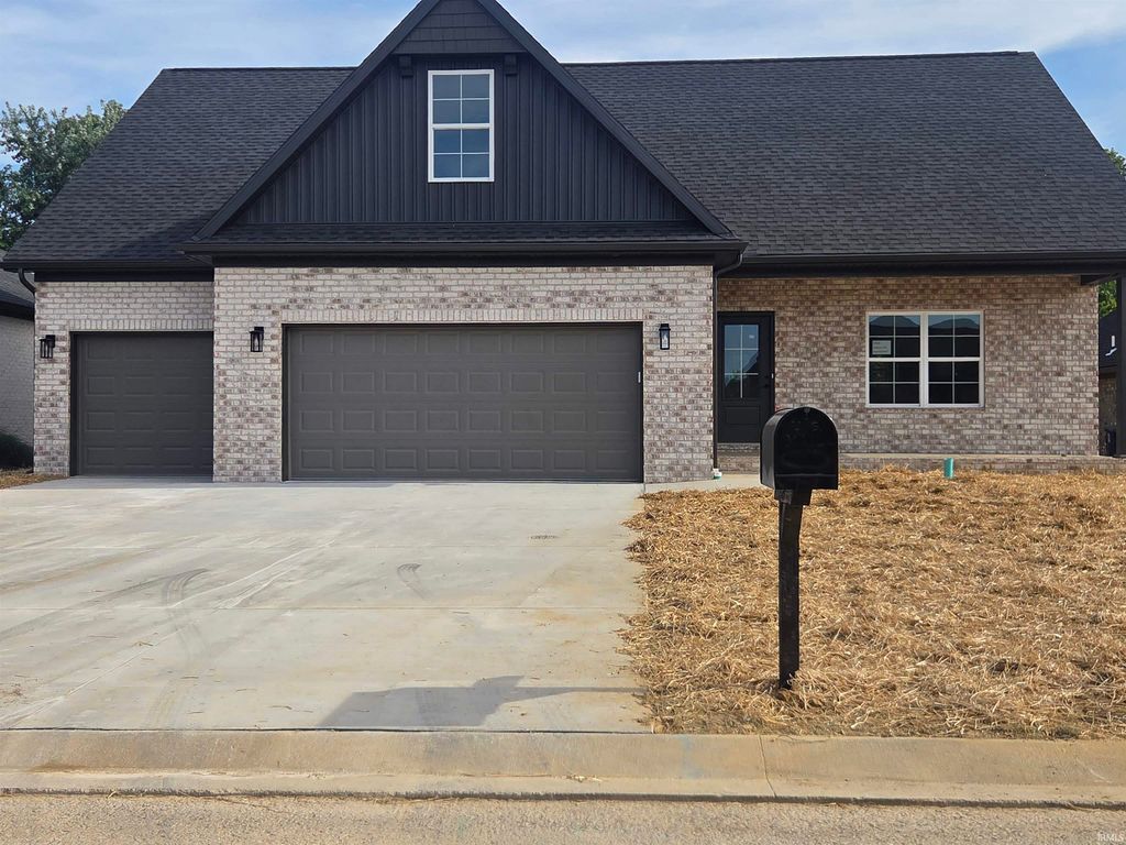 Photo of 3333 Jaylynn Court, Evansville, IN 47725 (MLS # 202629849)