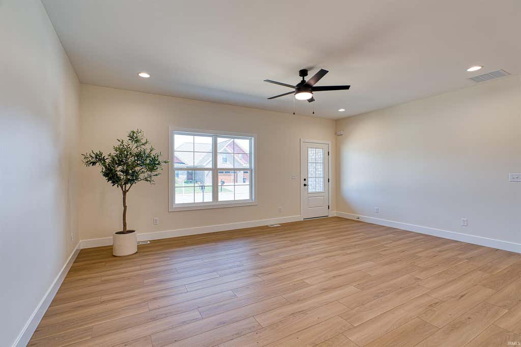Photo of 3333 Jaylynn Court, Evansville, IN 47725 (MLS # 202629849)