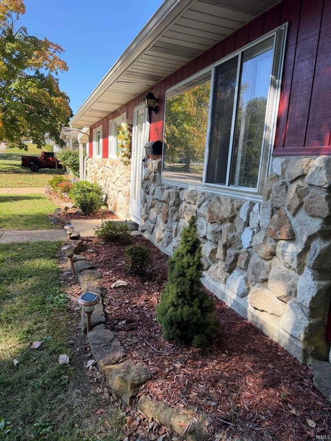 Tiny photo for 101 W Berkeley Avenue, Evansville, IN 47710 (MLS # 202643762)