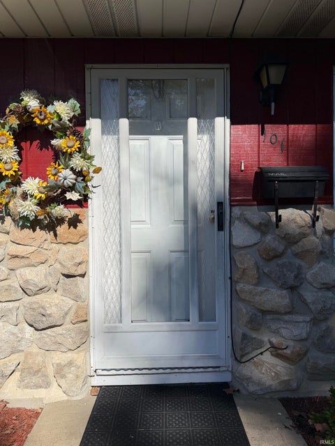 Tiny photo for 101 W Berkeley Avenue, Evansville, IN 47710 (MLS # 202643762)