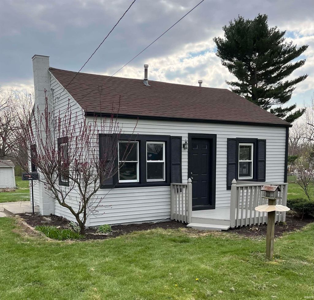 Photo of 5415 Mason Drive, Fort Wayne, IN 46809 (MLS # 202612534)