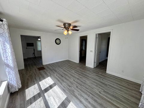 Tiny photo for 5688 W 665 N, Winamac, IN 46996 (MLS # 202625994)