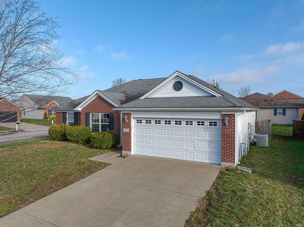 Photo of 4524 Boardwalk Drive, Evansville, IN 47725 (MLS # 202608313)