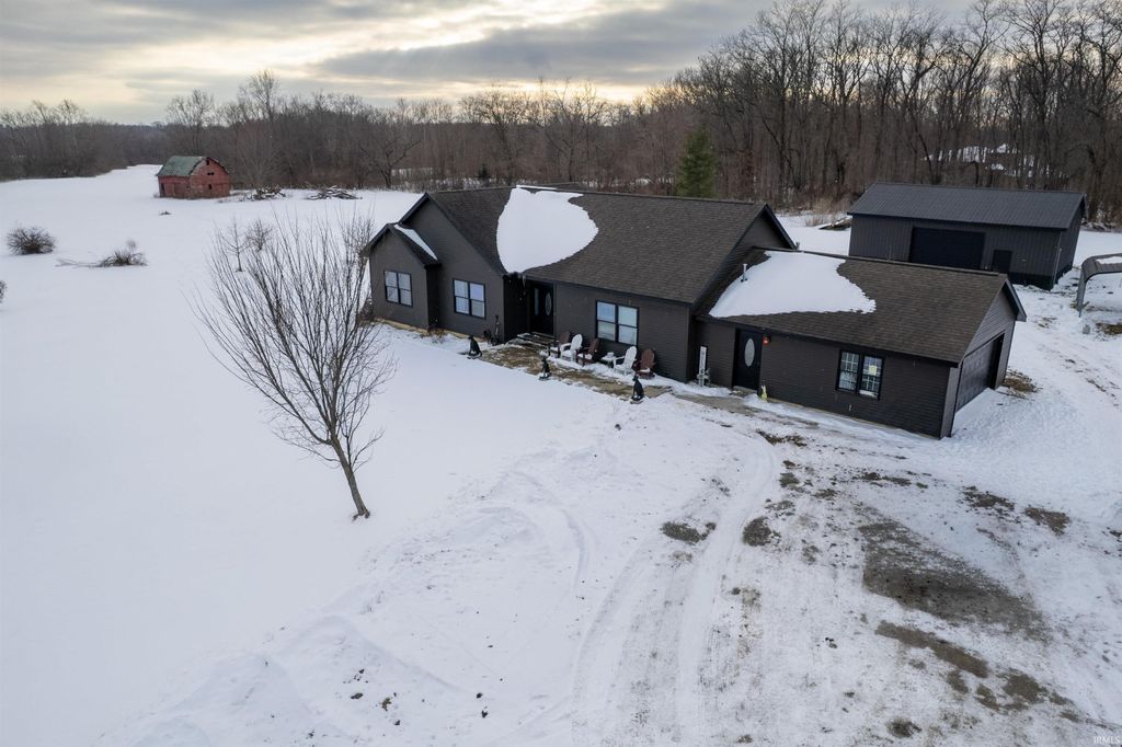 Photo of 2325 N Huntington Road, Marion, IN 46952 (MLS # 202603767)