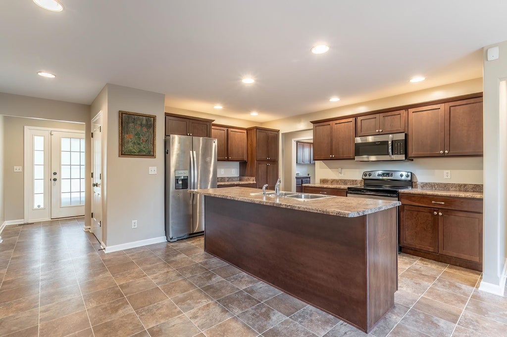 Photo of 920 Fox Lake Road, Angola, IN 46703 (MLS # 202642968)
