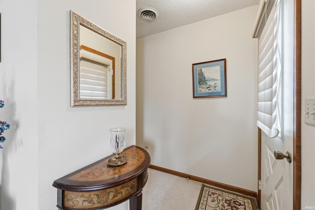 Photo of 1554 E Kammerer Road, Kendallville, IN 46755 (MLS # 202604916)