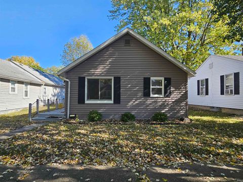 Tiny photo for 1348 S Waugh Street, Kokomo, IN 46902 (MLS # 202543466)