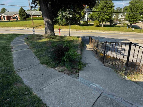 Tiny photo for 208 N Smith Road, Bloomington, IN 47408 (MLS # 202636297)
