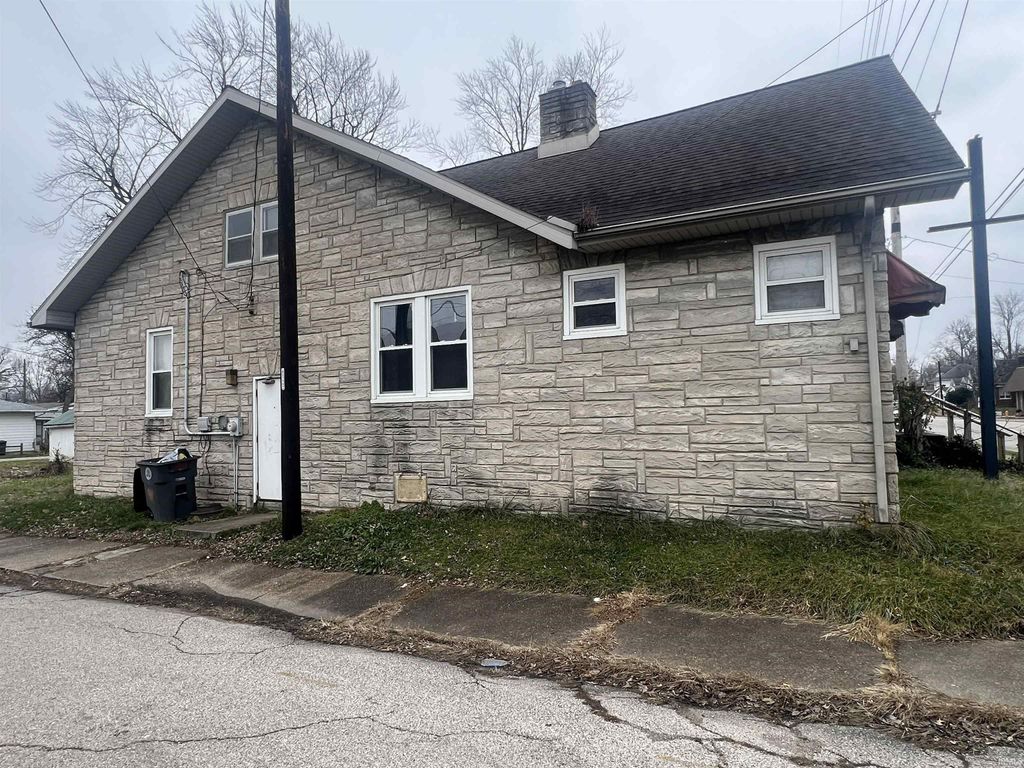 Photo of 2217 N Heidelbach Avenue, Evansville, IN 47711 (MLS # 202548892)