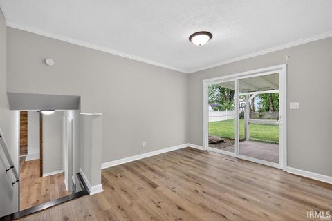 Tiny photo for 720 S Westwood Drive, Bloomington, IN 47403 (MLS # 202618671)