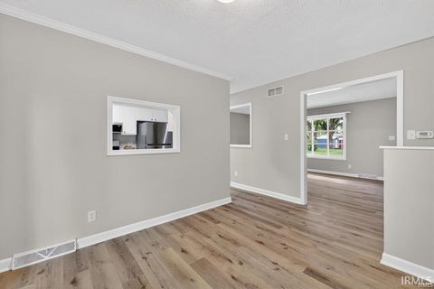 Tiny photo for 720 S Westwood Drive, Bloomington, IN 47403 (MLS # 202618671)