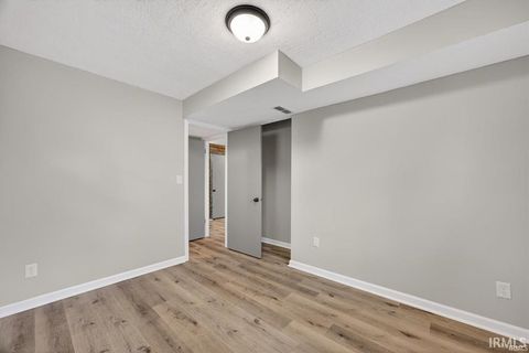 Tiny photo for 720 S Westwood Drive, Bloomington, IN 47403 (MLS # 202618671)
