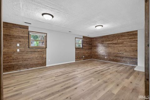 Tiny photo for 720 S Westwood Drive, Bloomington, IN 47403 (MLS # 202618671)