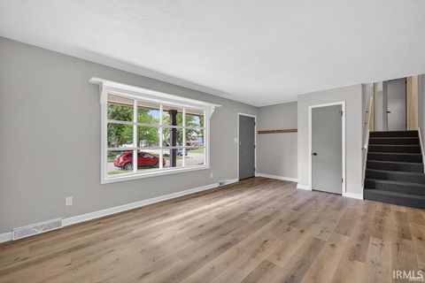 Tiny photo for 720 S Westwood Drive, Bloomington, IN 47403 (MLS # 202618671)
