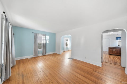 Tiny photo for 3810 Arlington Avenue, Fort Wayne, IN 46807 (MLS # 202636615)