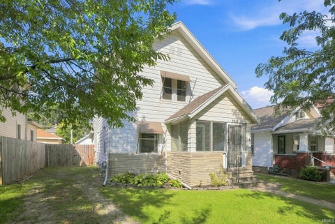 Tiny photo for 3810 Arlington Avenue, Fort Wayne, IN 46807 (MLS # 202636615)