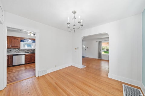 Tiny photo for 3810 Arlington Avenue, Fort Wayne, IN 46807 (MLS # 202636615)