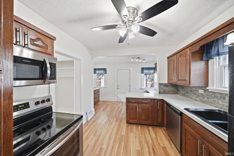 Tiny photo for 3810 Arlington Avenue, Fort Wayne, IN 46807 (MLS # 202636615)