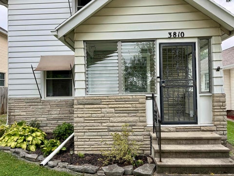Tiny photo for 3810 Arlington Avenue, Fort Wayne, IN 46807 (MLS # 202636615)