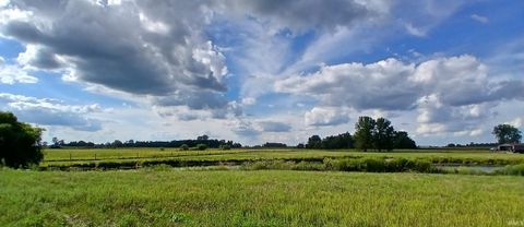 Tiny photo for 148 W 600 S Road, Rochester, IN 46947 (MLS # 202534458)