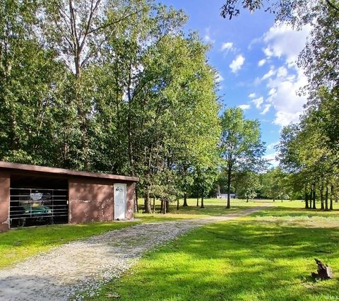 Tiny photo for 148 W 600 S Road, Rochester, IN 46947 (MLS # 202534458)
