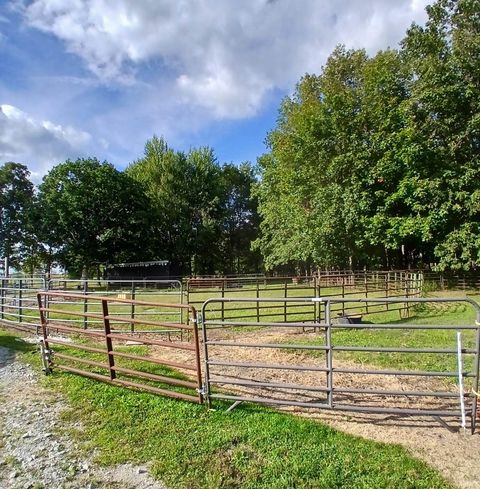 Tiny photo for 148 W 600 S Road, Rochester, IN 46947 (MLS # 202534458)