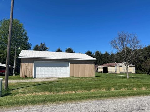 Tiny photo for 6887 N County Road 100 E, Lucerne, IN 46950 (MLS # 202614262)