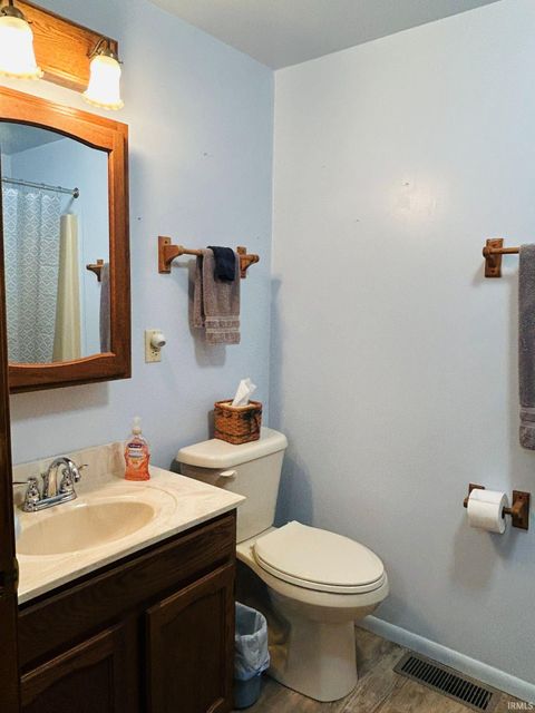 Tiny photo for 6887 N County Road 100 E, Lucerne, IN 46950 (MLS # 202614262)