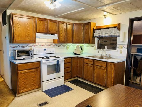 Tiny photo for 6887 N County Road 100 E, Lucerne, IN 46950 (MLS # 202614262)